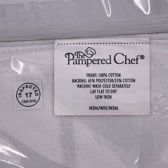 Pampered Chef Set of 4 Windowpane Placemats White Maroon Red Stripes Cotton NWT - Picture 5 of 6